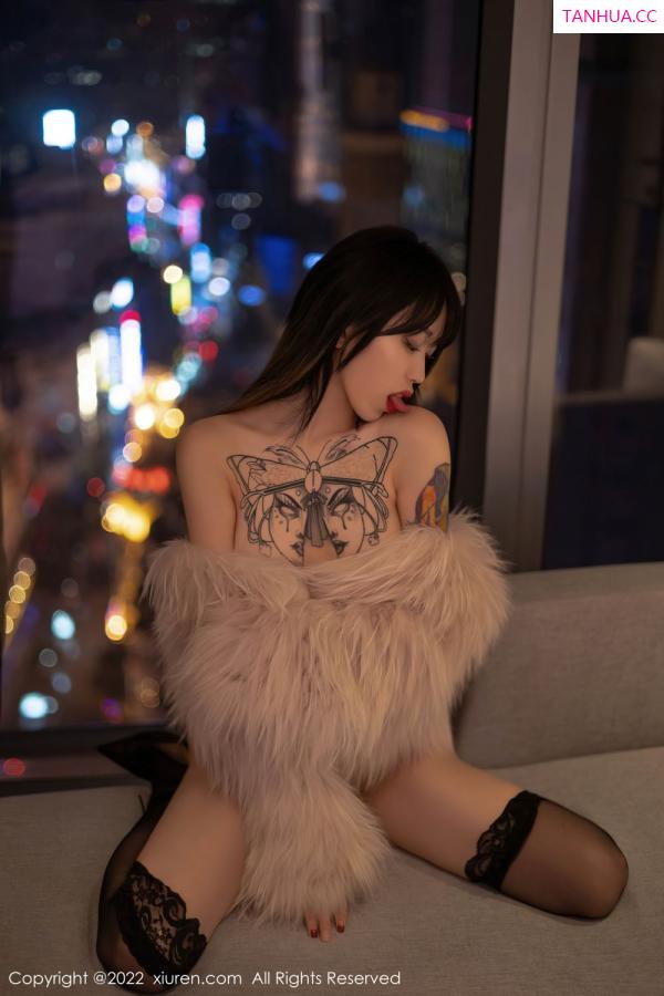 小奶瓶呜呜  [XiuRen]高清写真图 2022.01.10 No.4441 奶瓶第30张图片